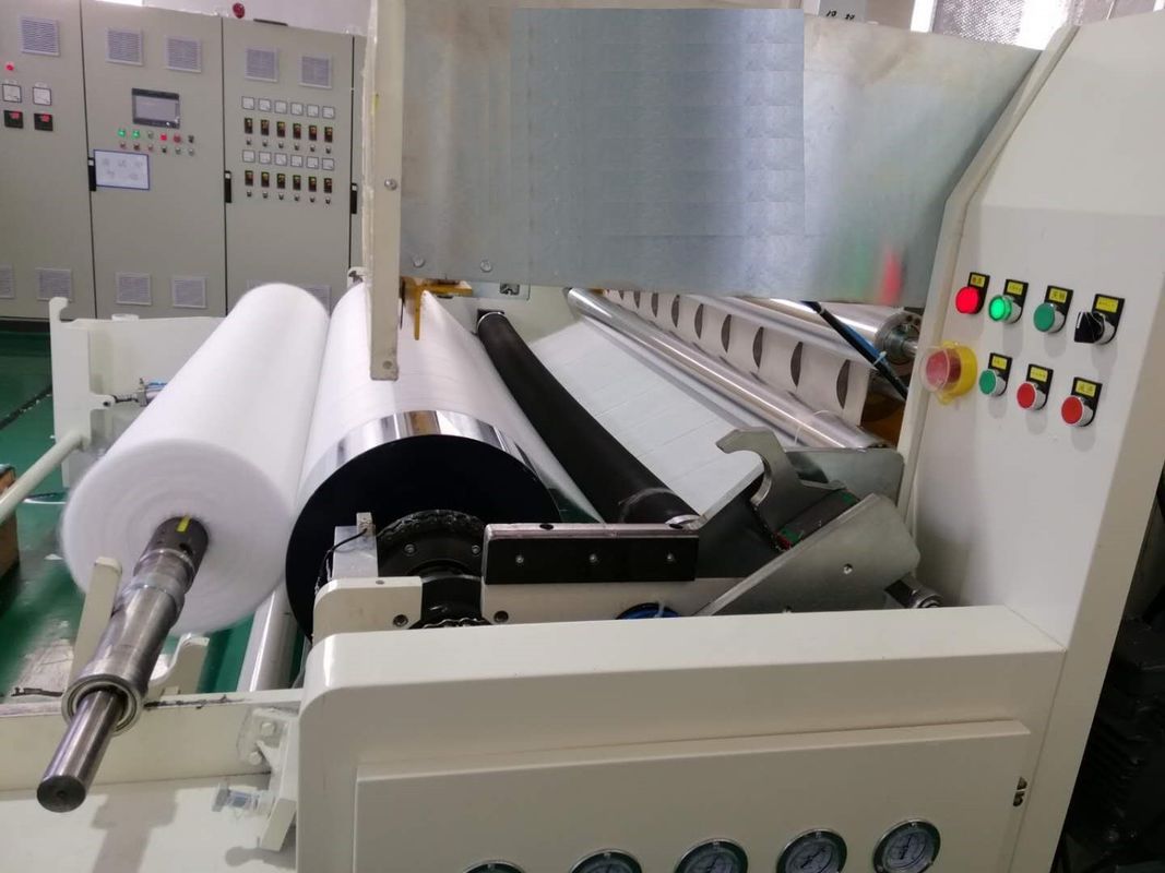 الفولاذ المقاوم للصدأ 1600mm آلة العرض تذوب النسيج فيلت لمواد تصفية القناع